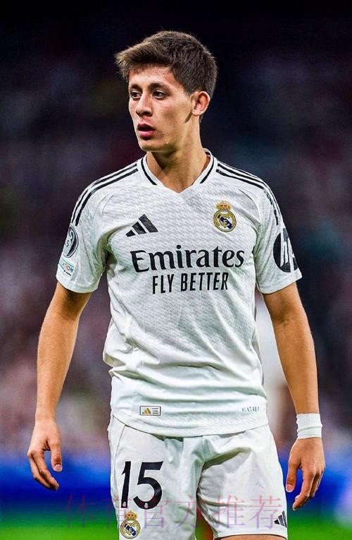 皇马仍在寻找魔笛替代者 居莱尔顶替效果不好 皇马仍在寻找魔笛替代者 居莱尔顶替效果不好